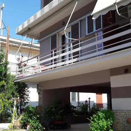 Apartment Tsakalos Edipsos